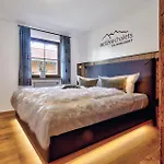 Activechalets Six.nine.eight *