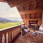 Activechalets Six.nine.eight *